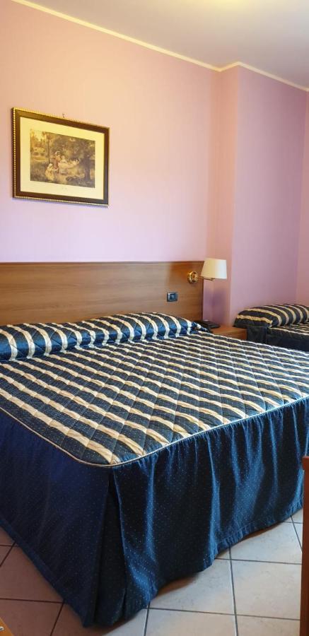 Hotel Scrivano Randazzo Eksteriør bilde